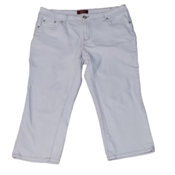 one 5 one Pants - EUC One in One Denim cropped shorts